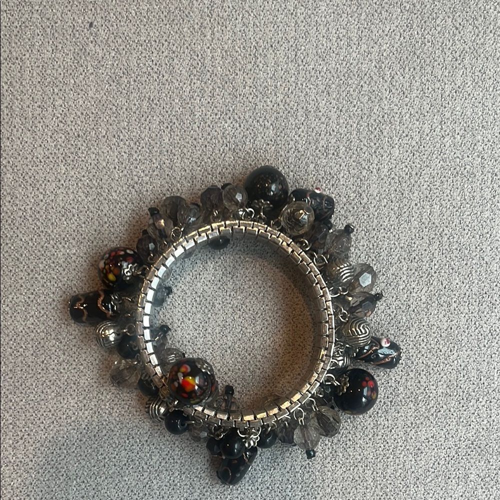 Vintage Elegant Black and Silver Beaded glass Bracelet